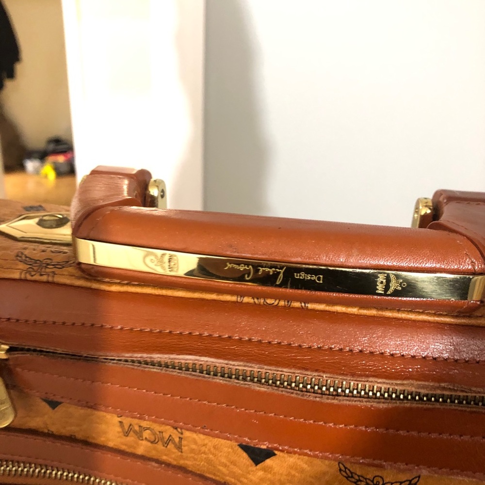 Travel bag - Picture 9 of 13